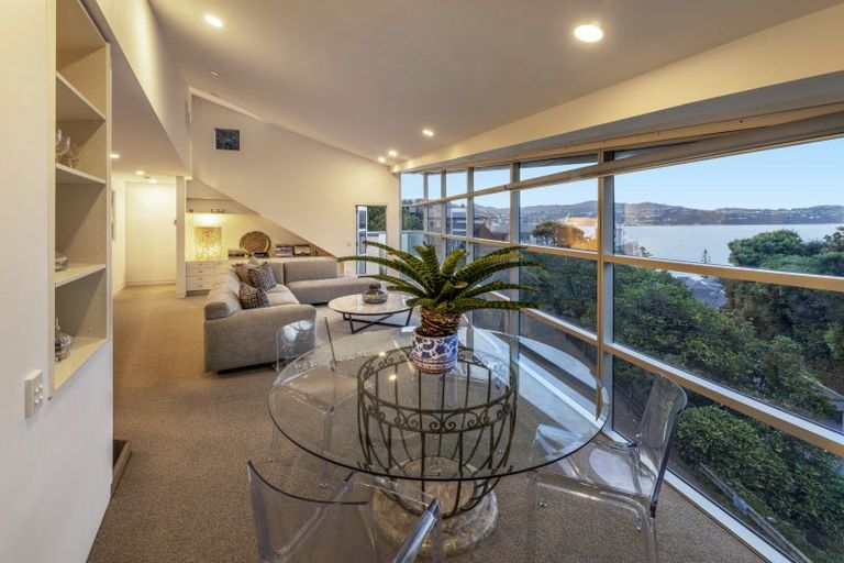 Photo of property in 30b Hay Street, Oriental Bay, Wellington, 6011