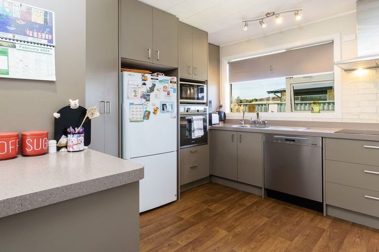 Photo of property in 77 Russell Street, Alexandra, 9320