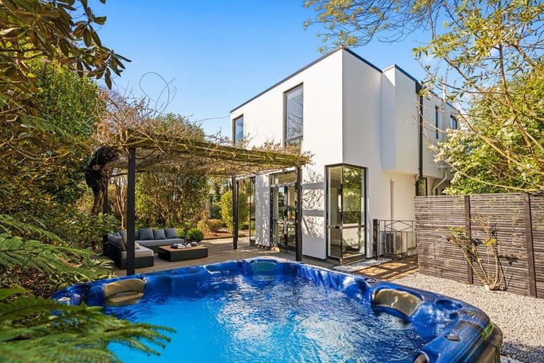 Photo of property in 28 Hassals Lane, Waltham, Christchurch, 8023