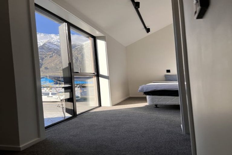 Photo of property in 12 Woolshed Road, Jacks Point, Queenstown, 9371