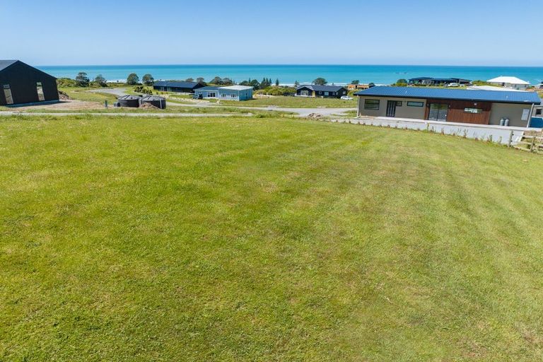 Photo of property in 7 Knoyle Road, Riversdale Beach, Masterton, 5872