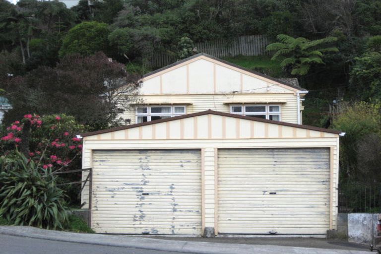 Photo of property in 49 Standen Street, Karori, Wellington, 6012