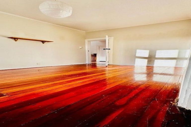 Photo of property in 142 Riddiford Street, Newtown, Wellington, 6021