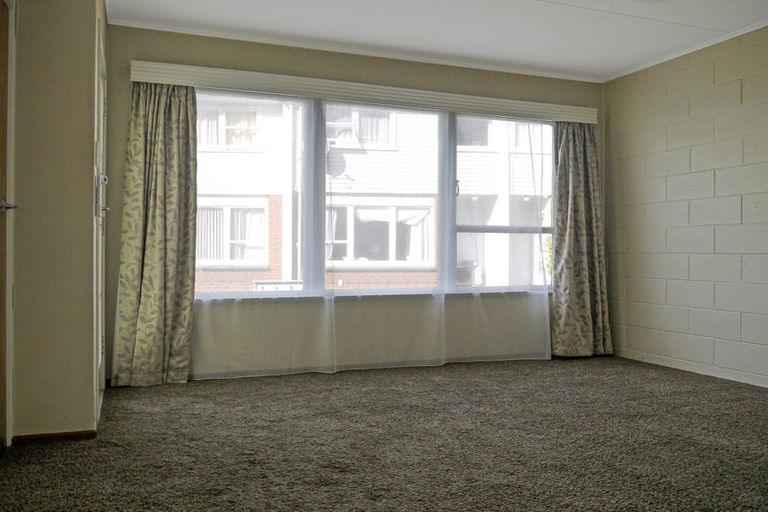 Photo of property in Oberon Flats, 48a Merton Street, Trentham, Upper Hutt, 5018