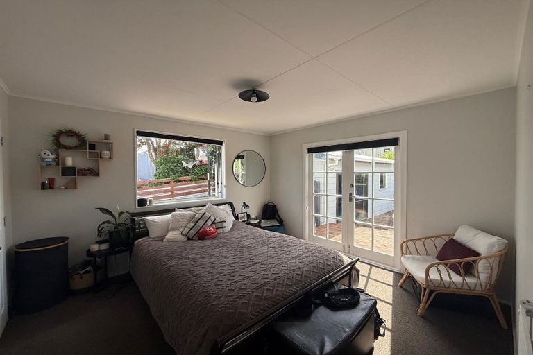 Photo of property in 141 Conclusion Street, Ascot Park, Porirua, 5024