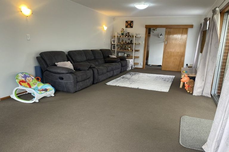 Photo of property in 19 Dunstan Crescent, Hornby, Christchurch, 8042