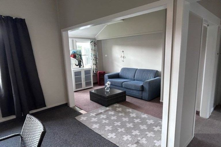 Photo of property in 21 Ongo Road, Hunterville, 4730