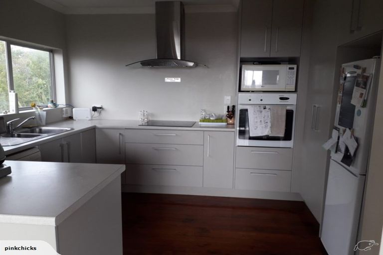 Photo of property in 115 Glengarry Road, Glen Eden, Auckland, 0602