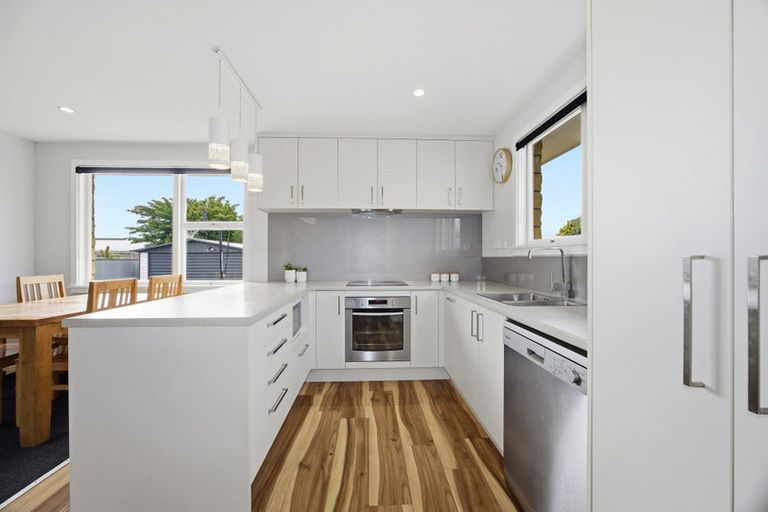 Photo of property in 63 Fern Drive, Halswell, Christchurch, 8025