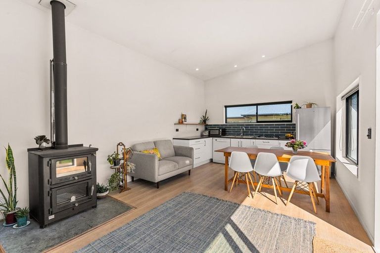 Photo of property in 36 Grey Street, Martinborough, 5711