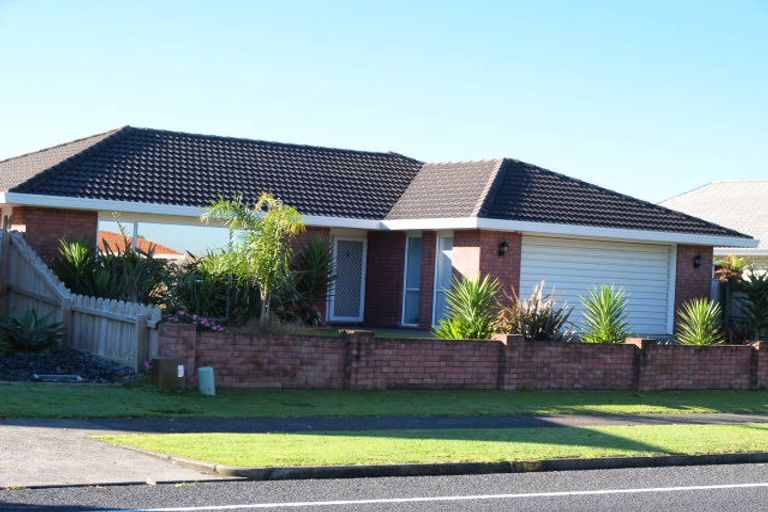 Photo of property in 41 Kilimanjaro Drive, Northpark, Auckland, 2013