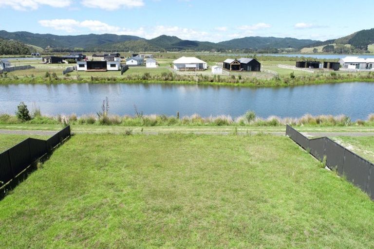 Photo of property in 330 Harbour Drive East, Matarangi, Whitianga, 3592