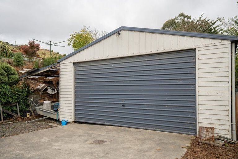 Photo of property in 24 Nore Street, Waihola, Milton, 9073
