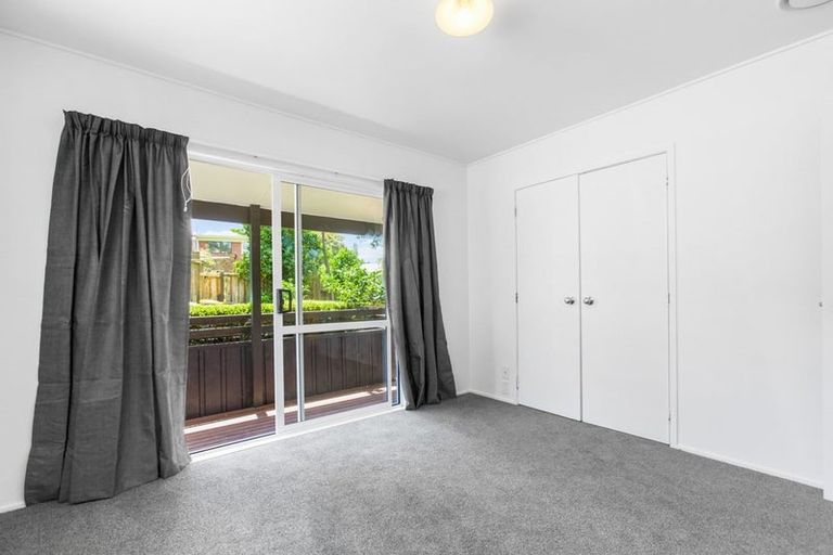 Photo of property in 2/45 Mcdowell Crescent, Hillcrest, Auckland, 0627