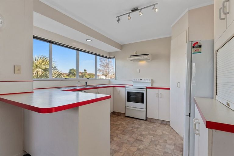 Photo of property in 2 The Green, Mount Maunganui, 3116