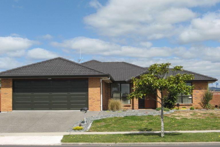 Photo of property in 106 Gravatt Road, Papamoa Beach, Papamoa, 3118