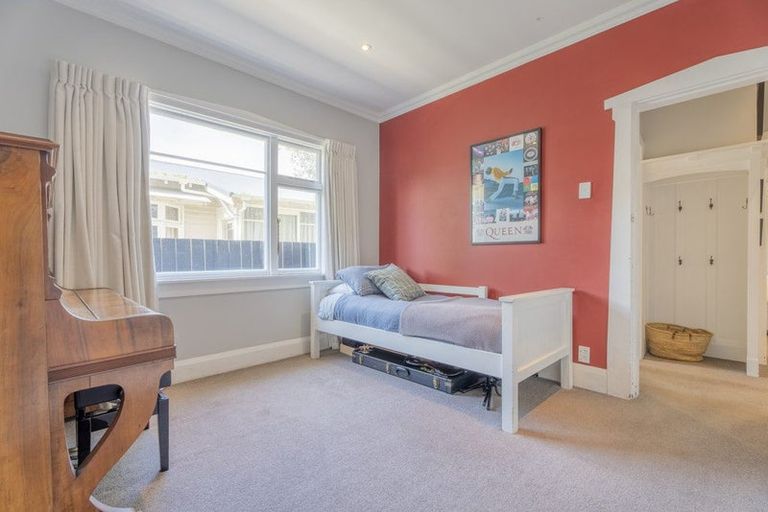 Photo of property in 9 Malcolm Avenue, Cashmere, Christchurch, 8022