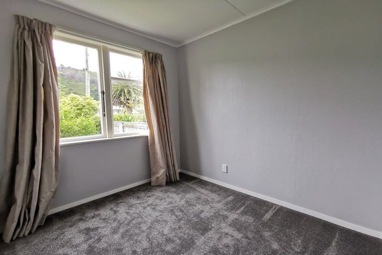 Photo of property in 8 Heath Street, Wainuiomata, Lower Hutt, 5014