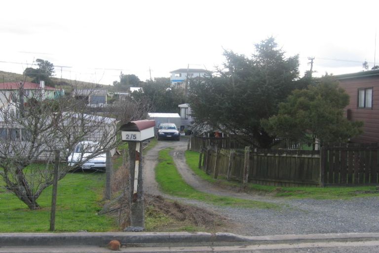 Photo of property in 2/5 Buchanan Street, Hikurangi, 0114