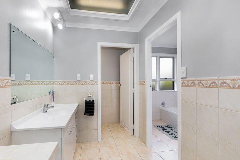 Photo of property in 44 Wordsworth Street, Leamington, Cambridge, 3432