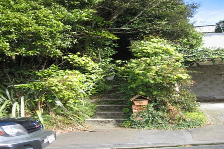 Photo of property in 26 Espin Crescent, Karori, Wellington, 6012