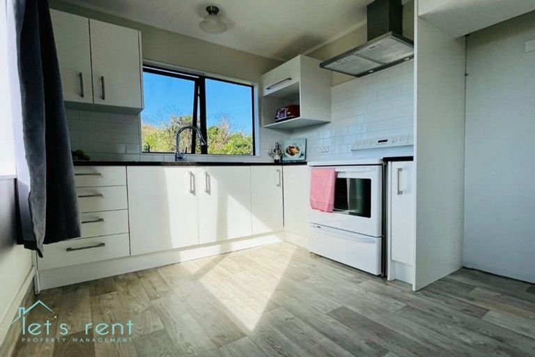 Photo of property in 52 Rosella Road, Mangere East, Auckland, 2024