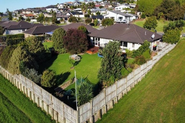 Photo of property in 120 Waterside Drive, Pyes Pa, Tauranga, 3112