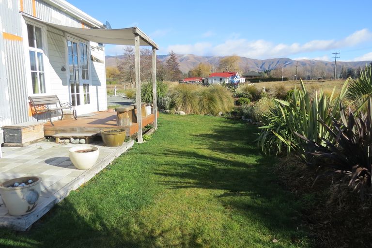 Photo of property in 123 School Road, Te Horo, Otaki, 5582