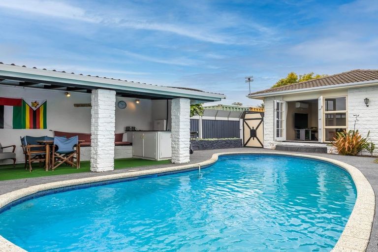 Photo of property in 19b Castile Place, Belfast, Christchurch, 8051