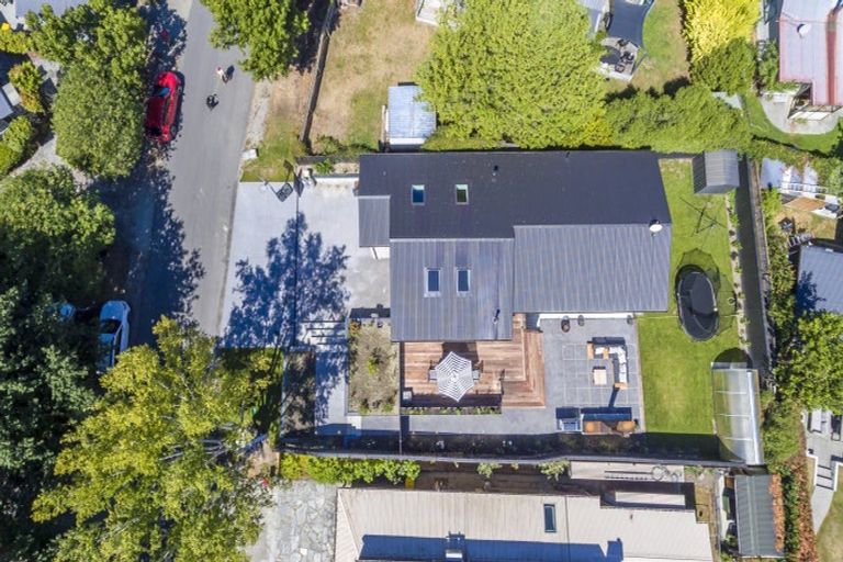 Photo of property in 2 Jenkins Place, Arrowtown, 9302