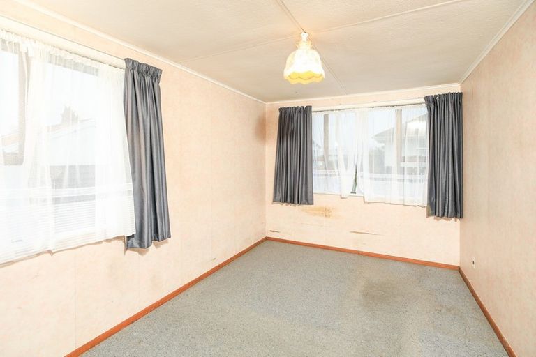 Photo of property in 40 Montgomery Crescent, Bader, Hamilton, 3206