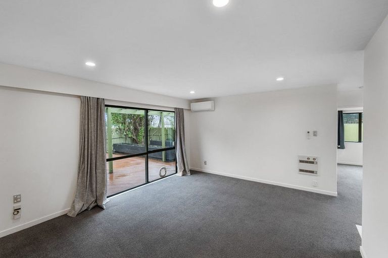 Photo of property in 2/9 Braemar Place, Avonside, Christchurch, 8061