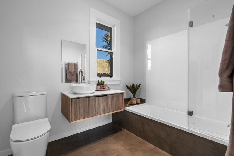 Photo of property in 156 Mackenzie Street, Winton, 9720