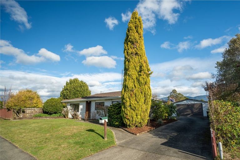 Photo of property in 1 Feary Crescent, Takaka, 7110