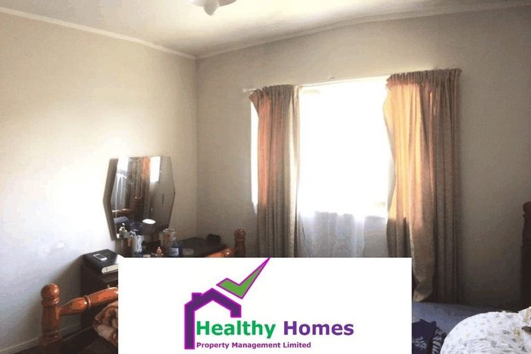 Photo of property in 1/24 Kennington Drive, Clendon Park, Auckland, 2103