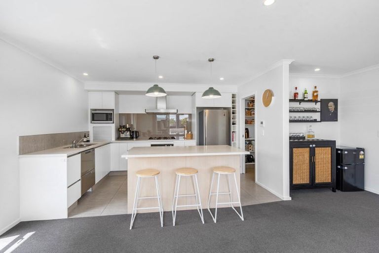 Photo of property in 9 Whincops Road, Halswell, Christchurch, 8025