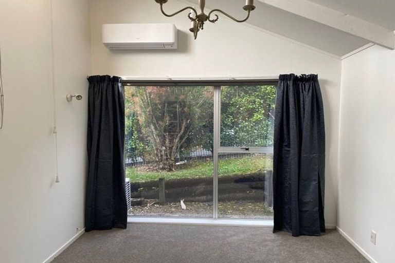 Photo of property in 1/36 Beechwood Road, Rothesay Bay, Auckland, 0630
