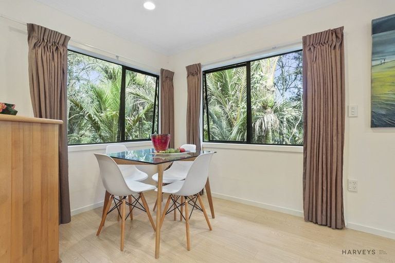 Photo of property in 134 Woodlands Park Road, Titirangi, Auckland, 0604