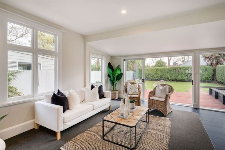 Photo of property in 95 Edward Avenue, Edgeware, Christchurch, 8013