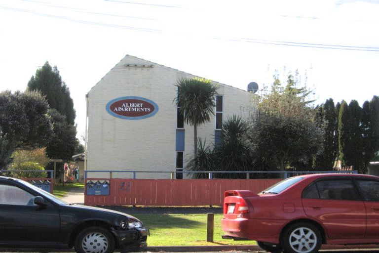 Photo of property in 2/51 Albert Street, Hamilton East, Hamilton, 3216