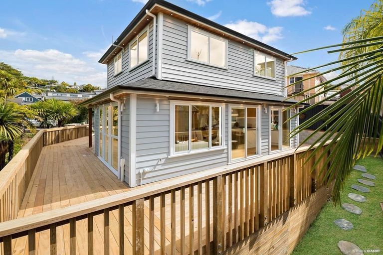 Photo of property in 1/58 Matipo Road, Mairangi Bay, Auckland, 0630