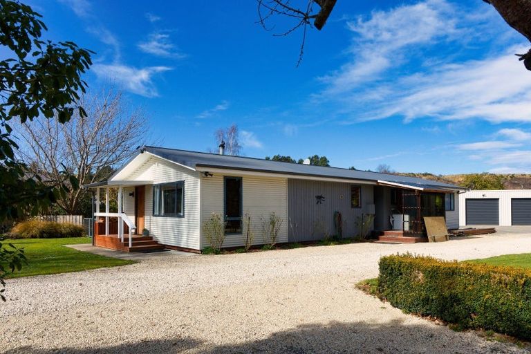 Photo of property in 12 Achray Street, Waiau, 7332