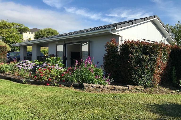 Photo of property in 206 Broomfields Road, Whitford, Howick, 2571