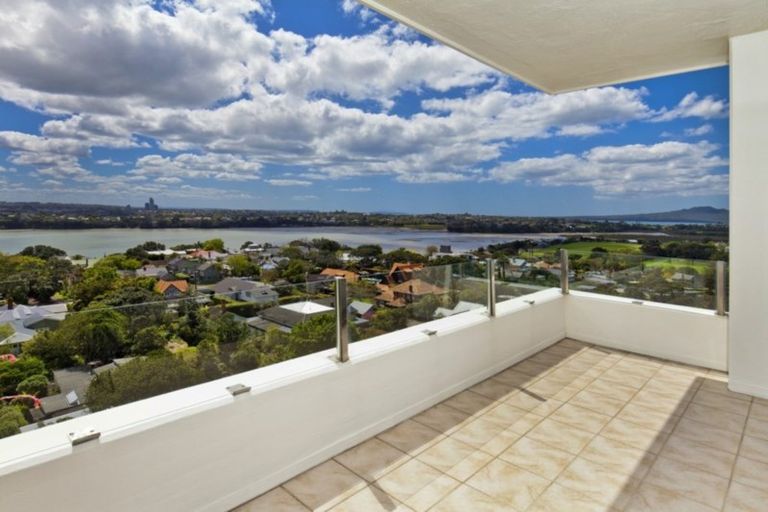 Photo of property in 58/45 Stanley Road, Stanley Point, Auckland, 0624