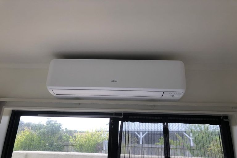 Photo of property in 105 Makarini Street, Paraparaumu, 5032