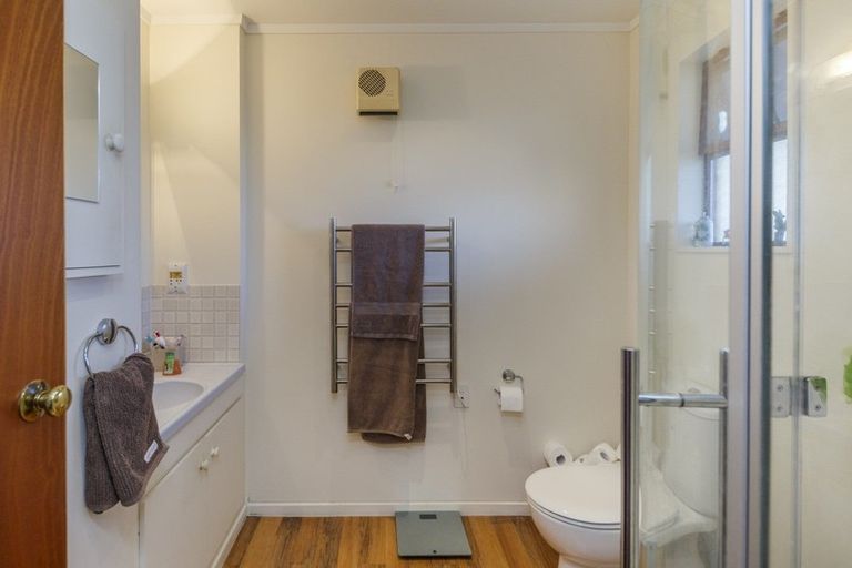 Photo of property in 136 Pharazyn Road, Feilding, 4777