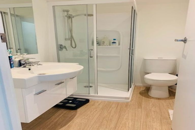 Photo of property in 11 Selleck Street, Mount Pleasant, Christchurch, 8081