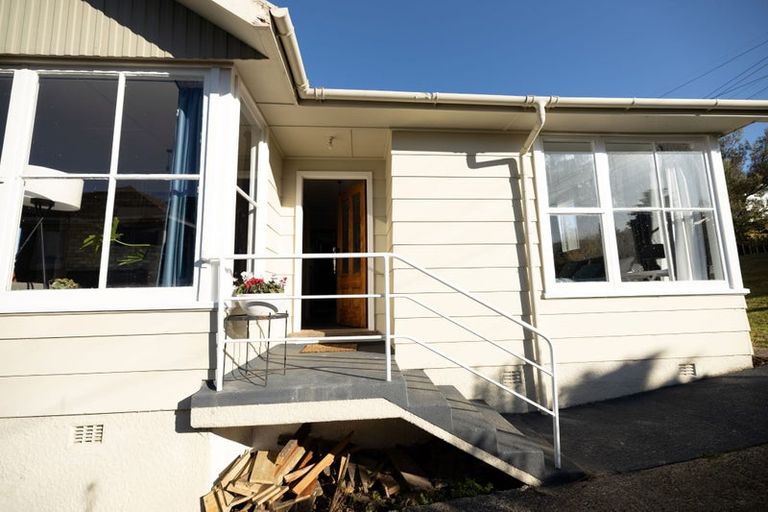 Photo of property in 7 Hanlon Street, Halfway Bush, Dunedin, 9010