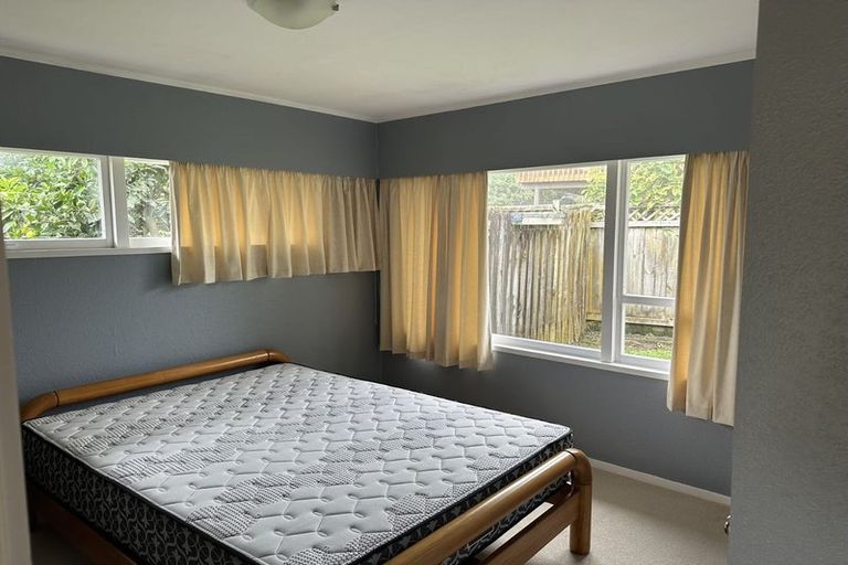 Photo of property in 7 Sanctuary Point, Sunnyhills, Auckland, 2010
