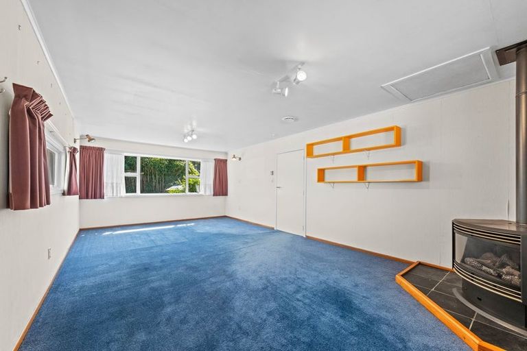 Photo of property in 91 Manu Crescent, Upper Vogeltown, New Plymouth, 4310